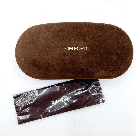 Tom Ford Wyatt Sunglasses Cat-Eye Black  Acetate Gray Gradient Lens TF871 - Picture 9 of 14